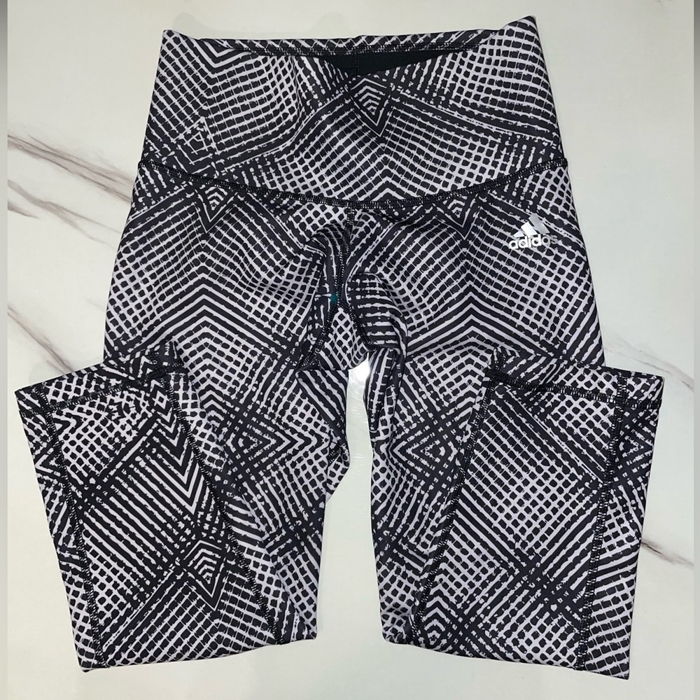 Adidas black&white Crop climalite Tight Size XS